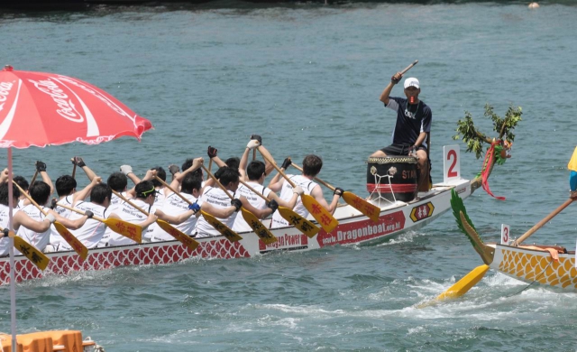 dragon_boat_team_20110818_1407391931